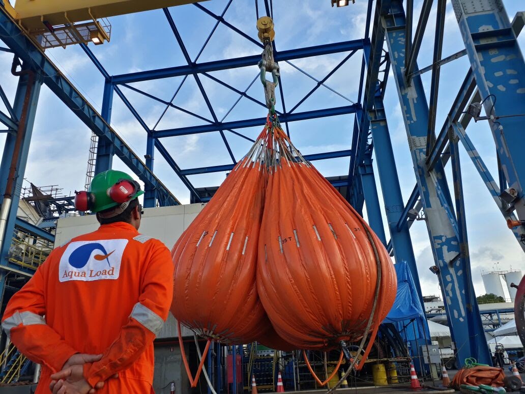 Teste de carga em ponte rolante no Brasil